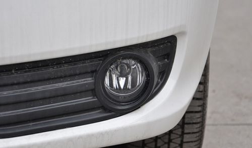 汽车雾灯的正确开启方法 安全行车的关键